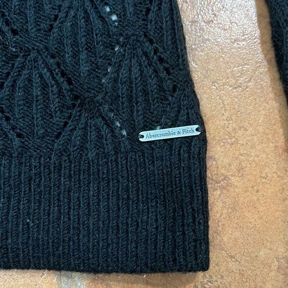 Abercrombie & Fitch scoop back black sweater size S - Picture 4 of 8
